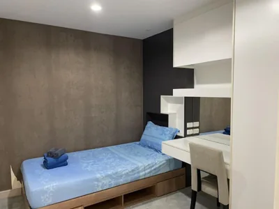 Apartamento con balcón — Risa Plus2